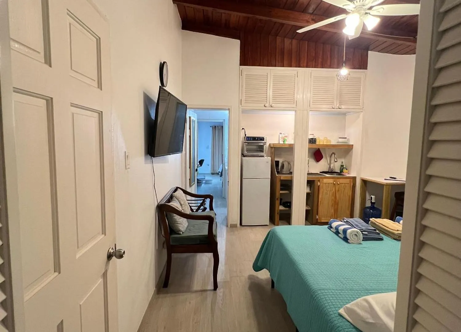 Guest house Labellevue Antigua Micro-Hotel And Car Rental Crosbies Antigua/Barbuda